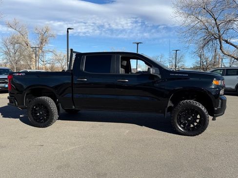 Used 2022 Chevrolet Silverado 1500 Custom w/ Safety Confidence Package image 3