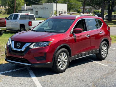 Used 2020 Nissan Rogue FWD image 1
