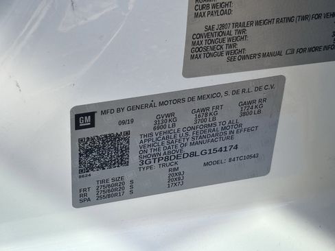 Used 2020 GMC Sierra 1500 SLT w/ SLT Premium Plus Package image 31