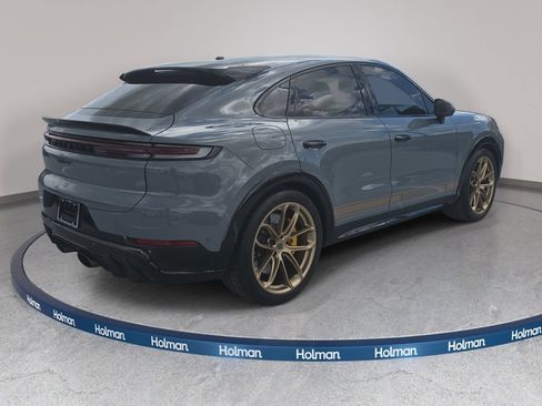 Used 2024 Porsche Cayenne Turbo GT AWD/4WD image 6