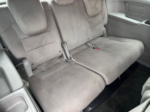 Used 2015 Honda Odyssey EX image 16