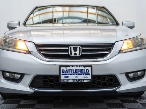 Used 2015 Honda Accord EX image 2
