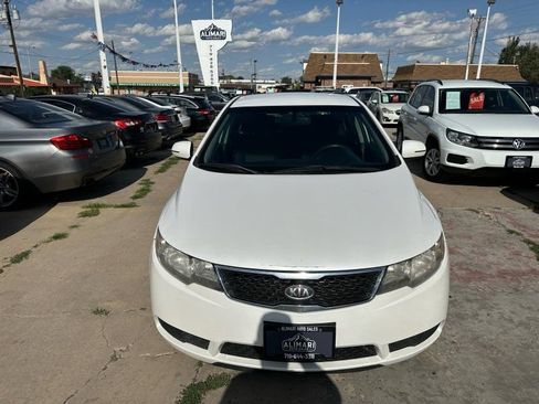 Used 2013 Kia Forte EX FWD image 2
