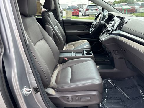 Certified 2024 Honda Odyssey Touring image 35