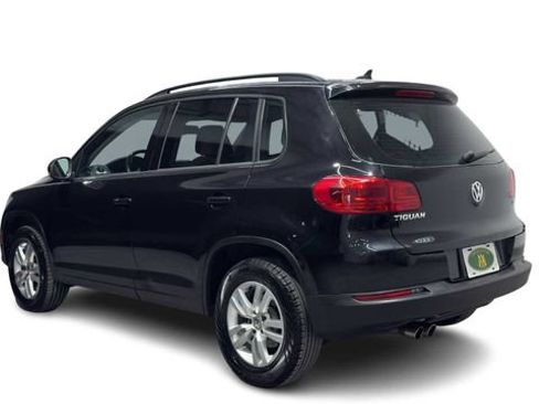 Used 2017 Volkswagen Tiguan S FWD image 4