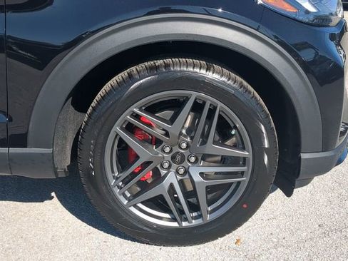 New 2026 Ford Explorer ST-Line w/ ST-Line Street Pack image 12