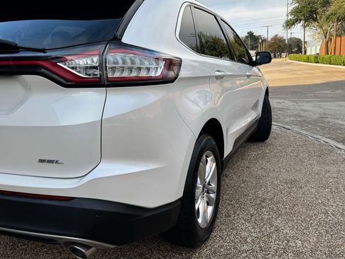 Used 2018 Ford Edge SEL w/ Equipment Group 201A image 4