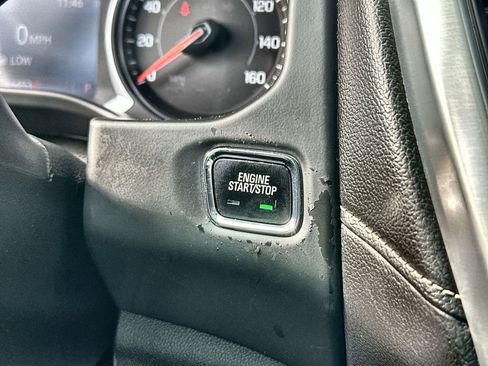 Certified 2021 GMC Acadia SLT w/ Premium Package image 17