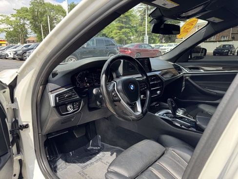 Used 2020 BMW 530i xDrive w/ Convenience Package image 24