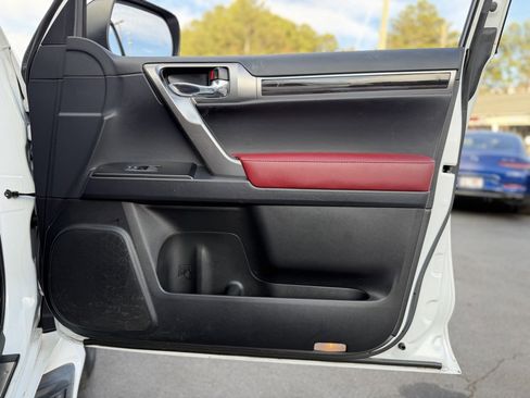 Used 2022 Lexus GX 460 Premium image 36