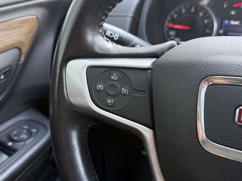 Used 2019 GMC Terrain SLE w/ Driver Convenience Package FWD image 34