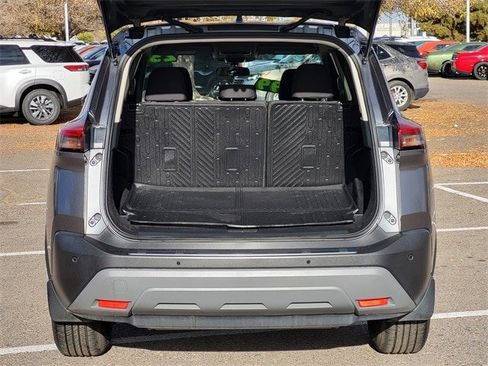 Used 2023 Nissan Rogue S image 28