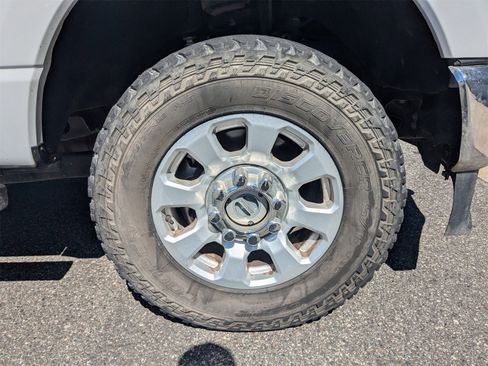 Used 2023 Ford F250 XLT image 11