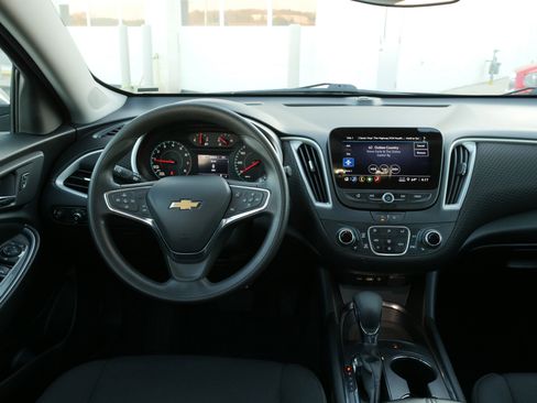 Used 2024 Chevrolet Malibu LT image 20