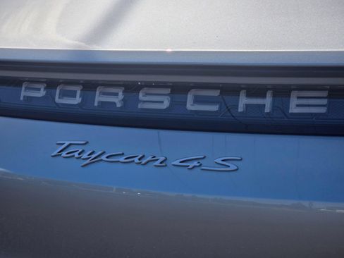 Used 2025 Porsche Taycan 4S AWD/4WD image 32