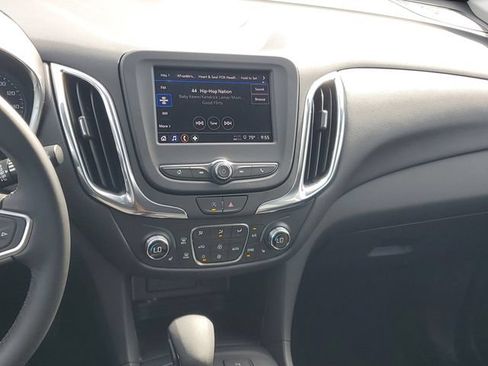 Certified 2024 Chevrolet Equinox LT FWD image 14