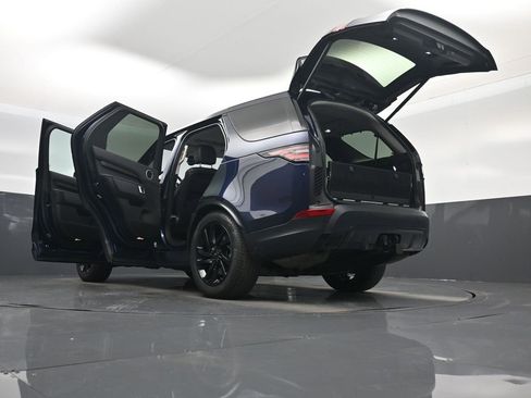 Used 2017 Land Rover Discovery HSE image 60