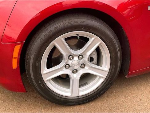 Used 2023 Chevrolet Camaro LT image 9