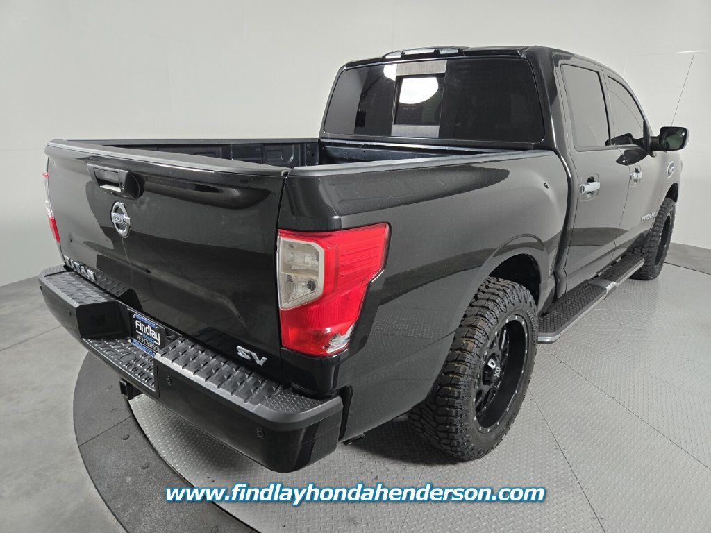 Used 2017 Nissan Titan SV RWD image 6