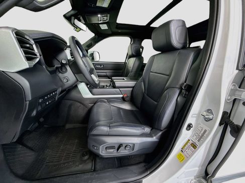 Used 2025 Toyota Tundra Platinum AWD/4WD image 19