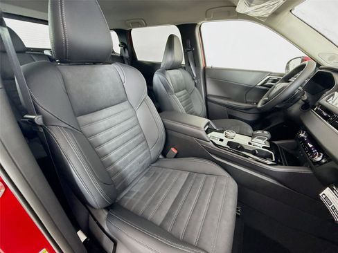 New 2026 Mitsubishi Outlander SE image 22