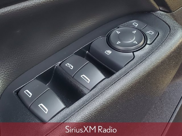 Used 2019 Chevrolet Equinox LT FWD image 9