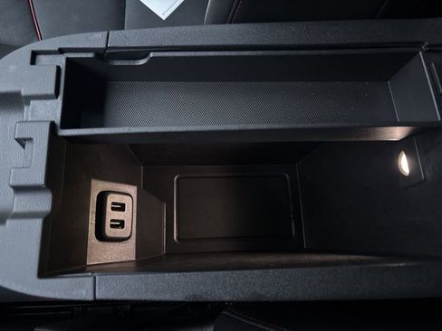 Used 2023 Chevrolet Equinox RS w/ RS Leather Package image 33