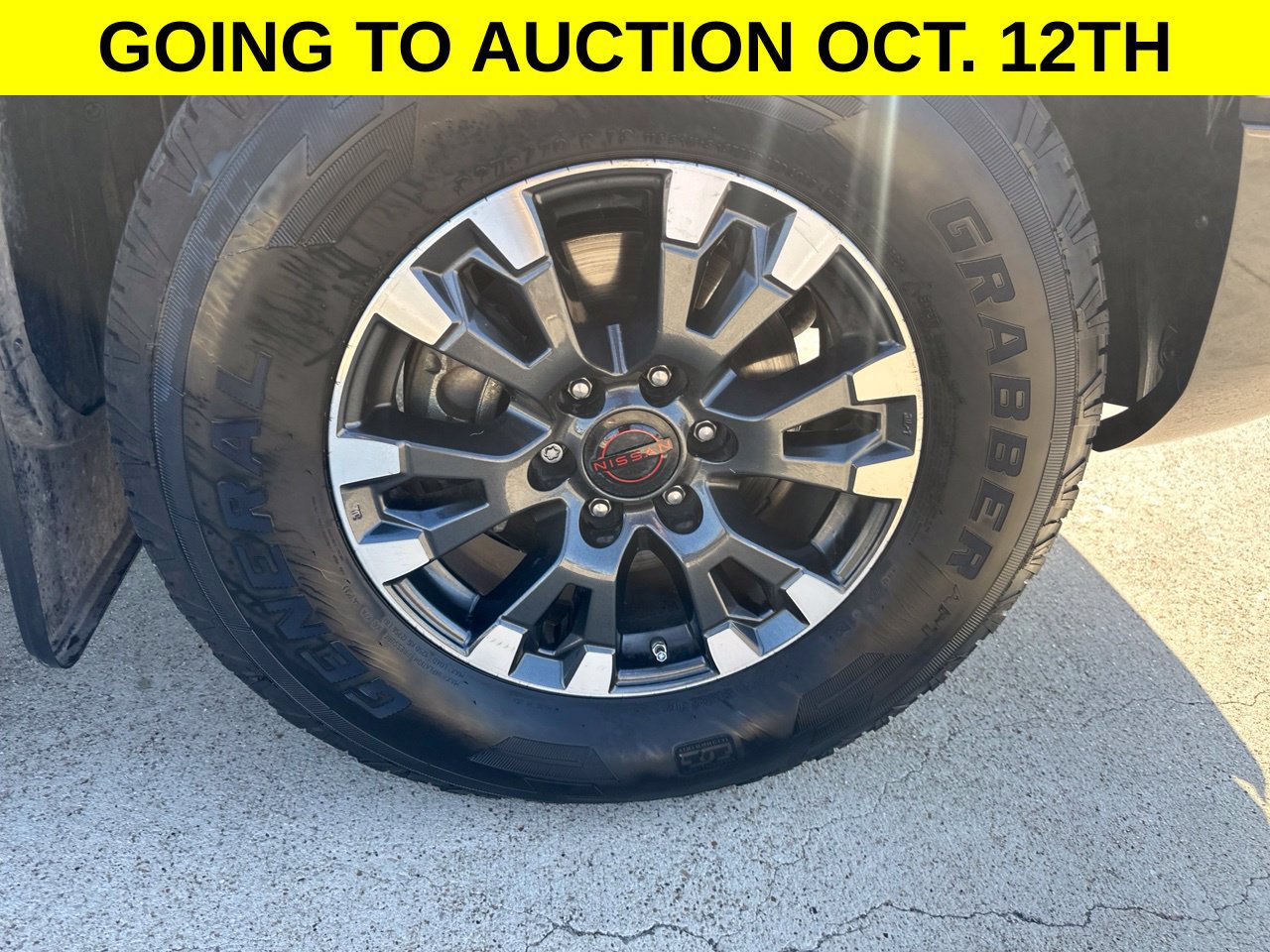 Used 2024 Nissan Titan PRO-4X w/ Pro-4x Convenience Package AWD/4WD image 19