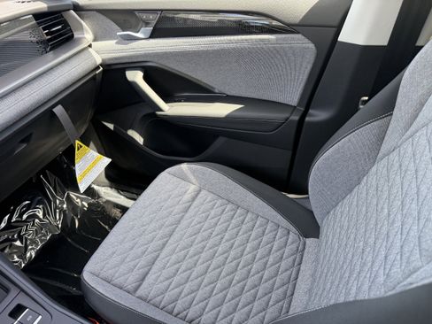 New 2026 Volkswagen Tiguan S image 14