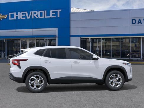 New 2026 Chevrolet Trax LS w/ LS Convenience Package image 5