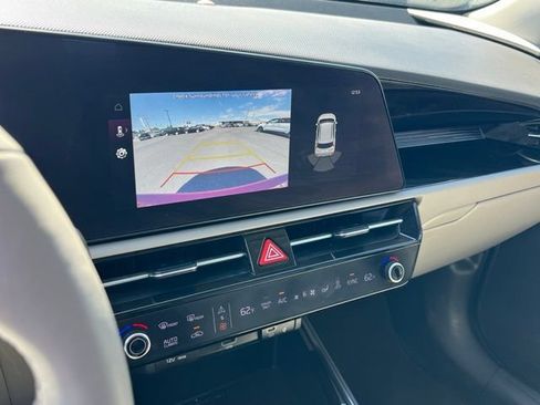 Certified 2023 Kia Niro Wind w/ Wind Preserve Package FWD image 21