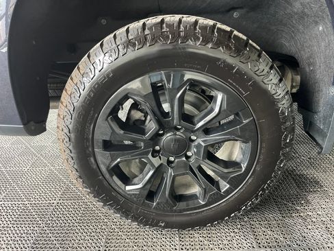 Used 2022 Chevrolet Silverado 1500 LTZ AWD/4WD image 24