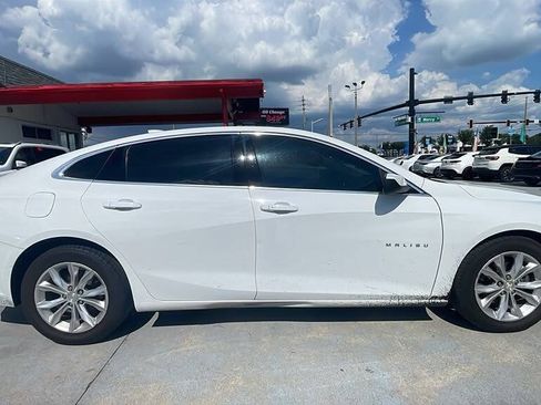 Used 2020 Chevrolet Malibu LT FWD image 13