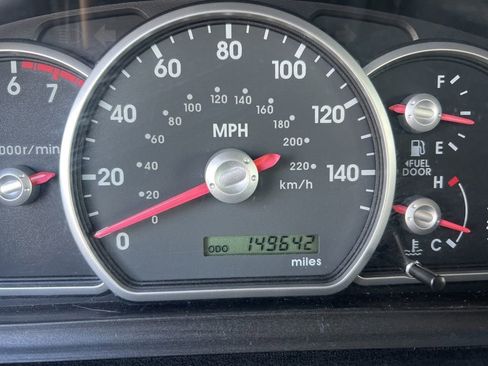 Used 2004 Mitsubishi Endeavor XLS AWD/4WD image 11