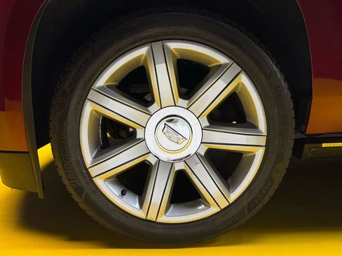 Used 2015 Cadillac Escalade ESV Premium image 10