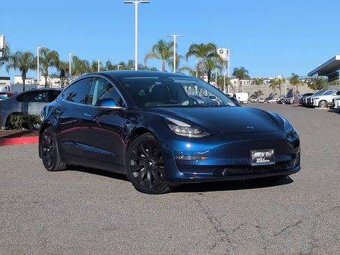 Used 2020 Tesla Model 3 Long Range image 2