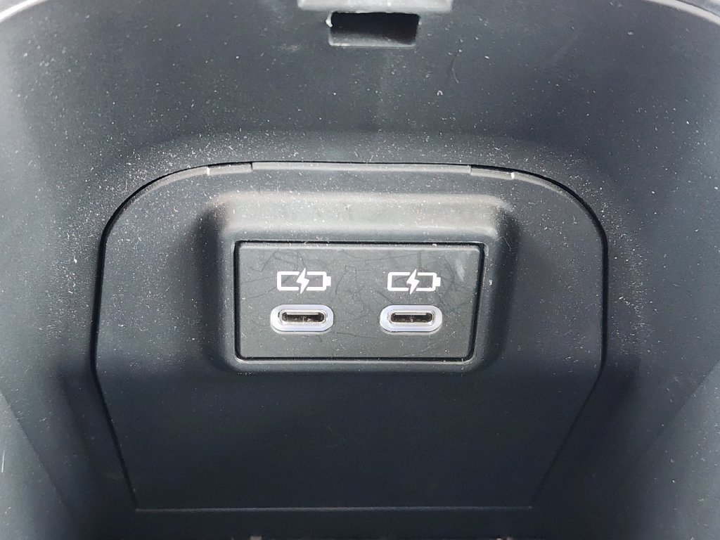 Used 2025 Toyota RAV4 XLE w/ Convenience Package FWD image 27