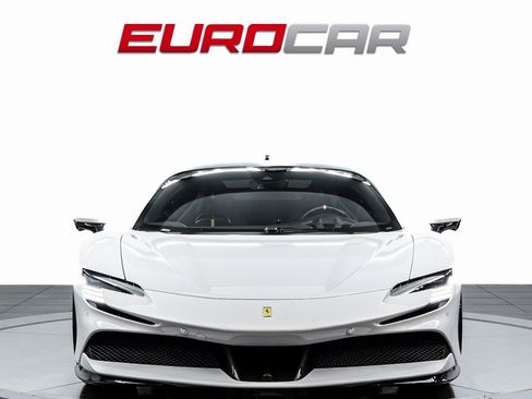 Used 2022 Ferrari SF90 Stradale AWD/4WD image 8