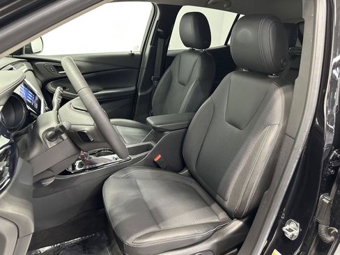Used 2022 Buick Encore GX Select w/ Sport Touring Package FWD image 15