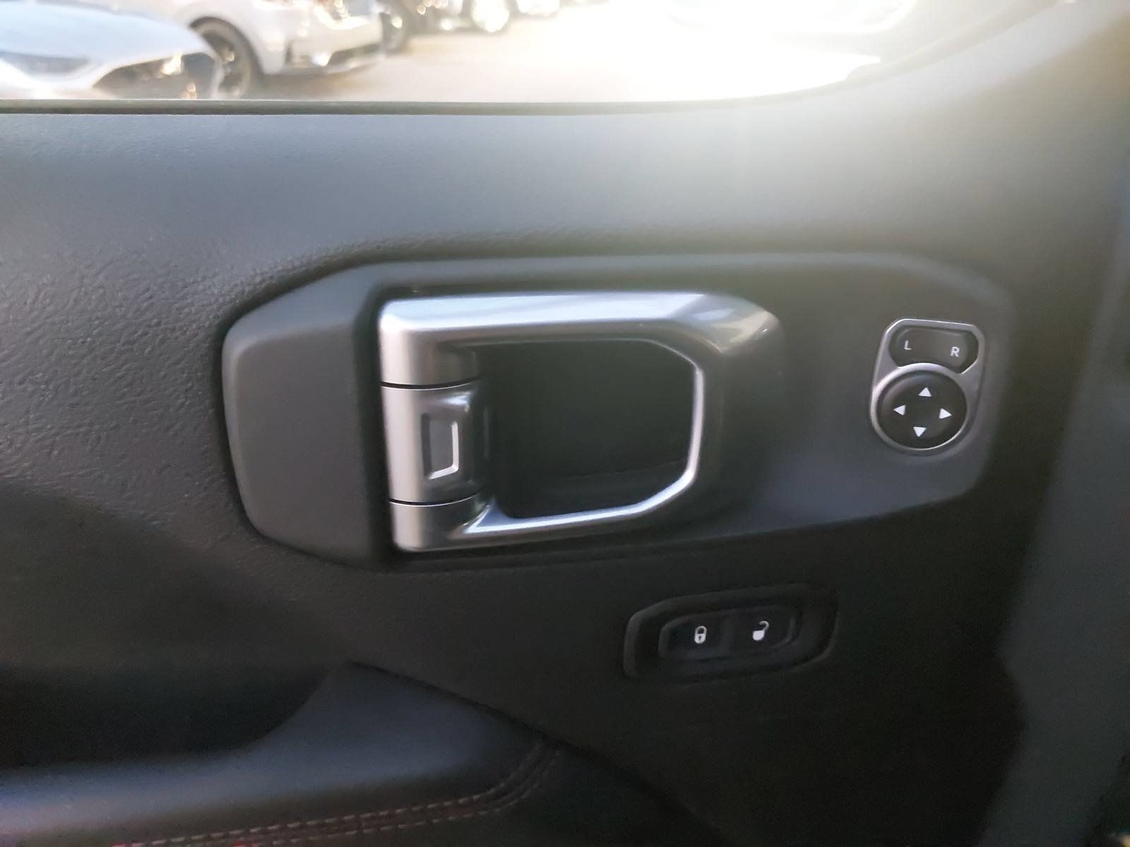 Used 2020 Jeep Wrangler Unlimited Rubicon AWD/4WD image 28