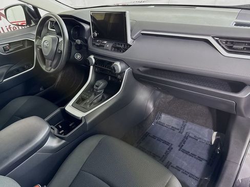 Certified 2025 Toyota RAV4 LE AWD/4WD image 30