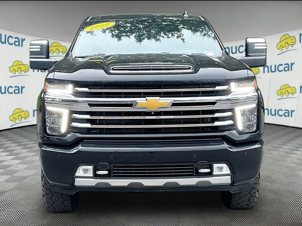 Used 2022 Chevrolet Silverado 2500 High Country w/ Technology Package AWD/4WD image 2