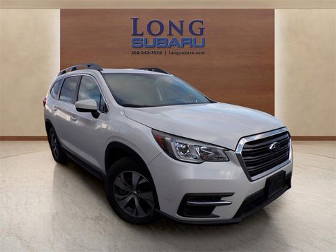Used 2019 Subaru Ascent Premium image 4