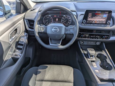 New 2026 Nissan Rogue SV w/ Cold Weather Package FWD image 18