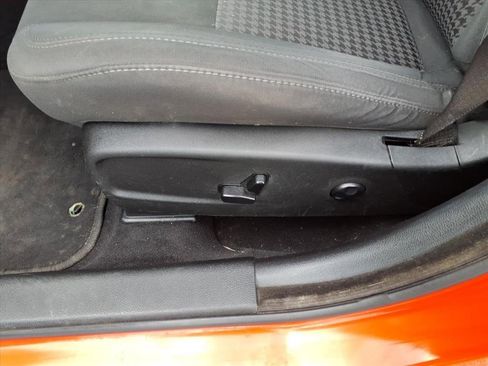 Used 2019 Dodge Charger R/T image 11