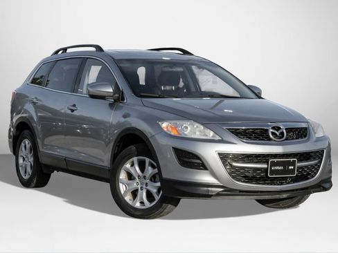 Used 2012 MAZDA CX-9 Touring w/ Moonroof & Bose Audio Pkg image 4