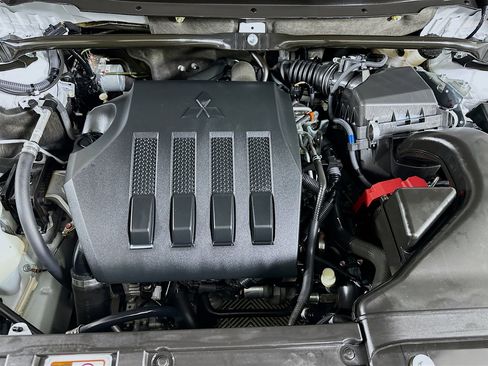 Used 2024 Mitsubishi Eclipse Cross SE image 31