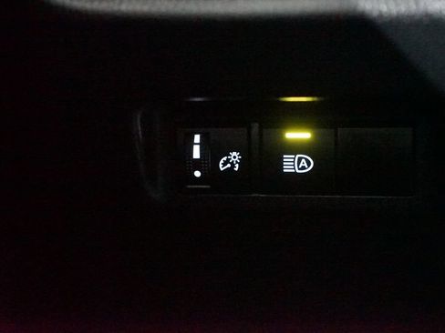 Certified 2024 Toyota RAV4 XLE image 24