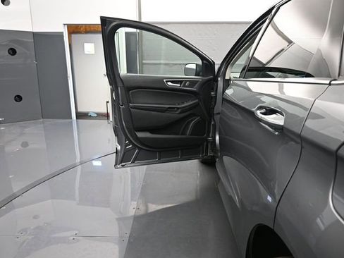 Used 2024 Ford Edge SEL image 10