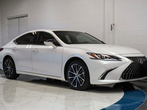 Used 2024 Lexus ES 350 350 w/ Premium Package image 5